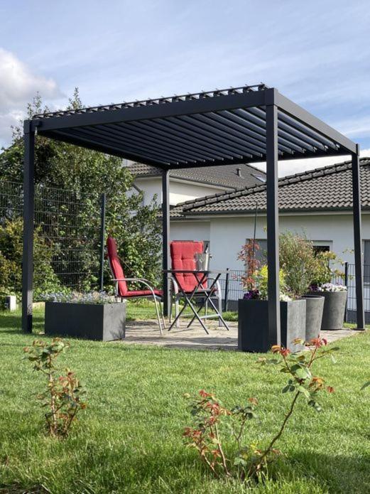 Helle, Grosszuegige Ferienwohnung Fuer 2 - 3 Personen Mit Parkplatz + E-Ladestation In Buchholz, Nordheide Buchholz in der Nordheide Buitenkant foto